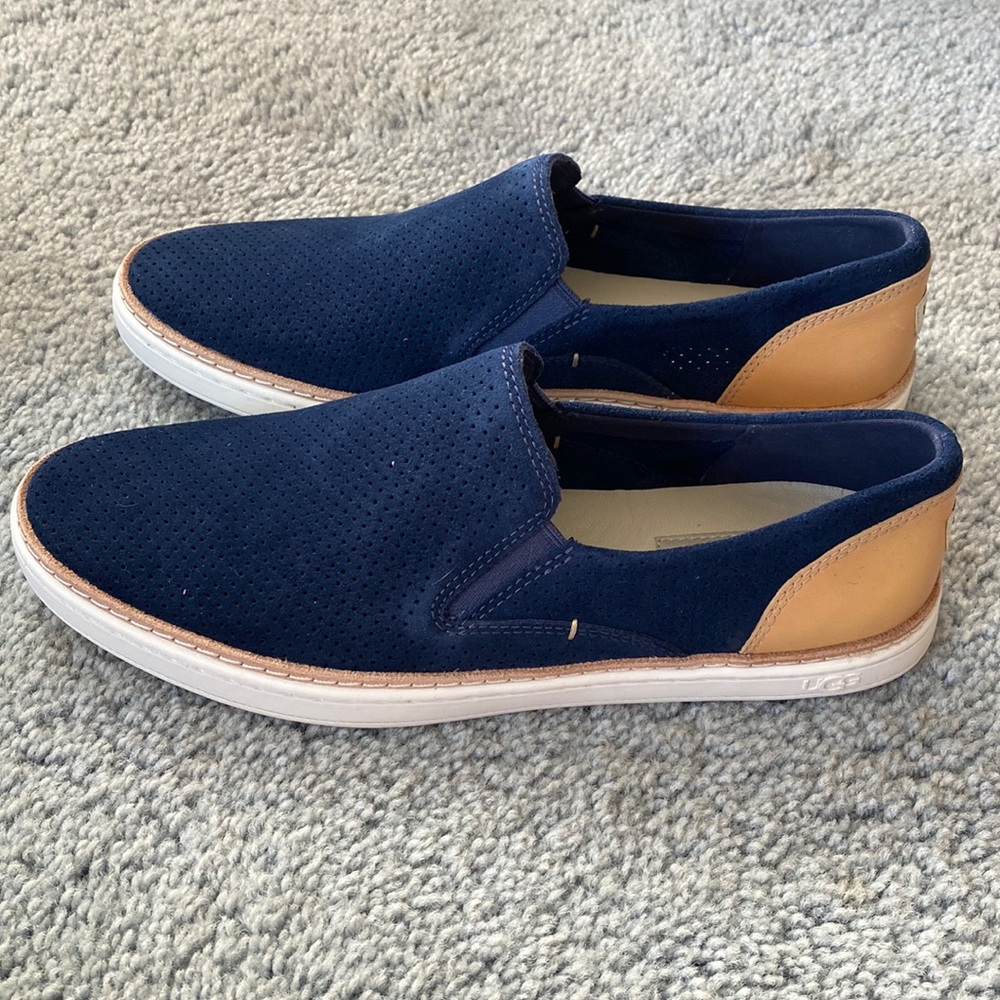 UGG Adley perforated slip on - NAVY (NWT)